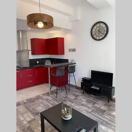 La Petite Romanite Apartment
